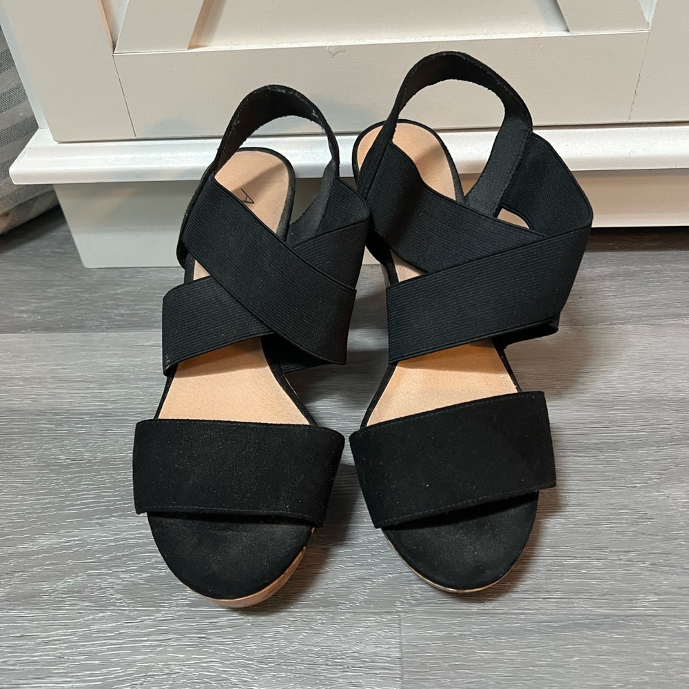 American Eagle Wedges
